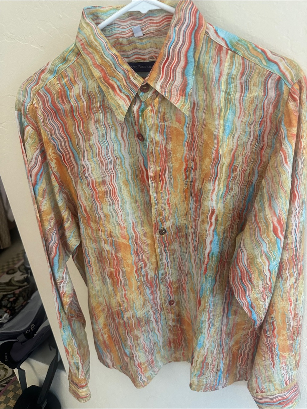 Men's Multicolor Wave-Pattern Button-Up Shirt